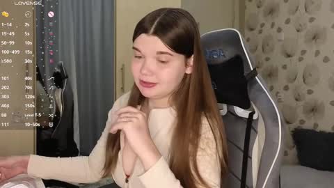 _cute_ice online show from April 2026 12:33:01 PM