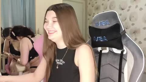_cute_ice online show from May 2026 09:06:01 AM