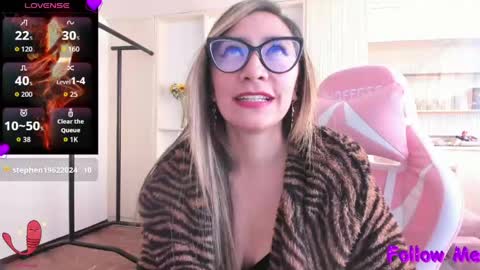 Snapshot of _devora_sloppy_77 chatting on May 2026 04:15:02 PM Devora online show from May 2026 04:15:02 PM