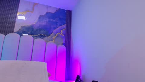 Dione online show from February 2026 07:15:01 PM