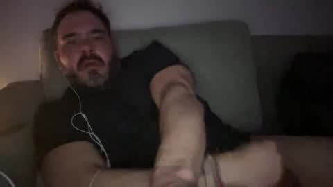 Snapshot of _direwolf_ chatting on March 2026 04:05:02 AM _direwolf_ online show from March 2026 04:05:02 AM