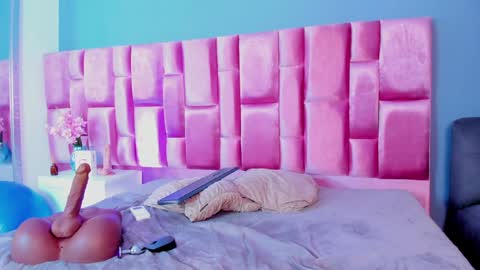 SANDY online show from February 2025 07:55:01 PM