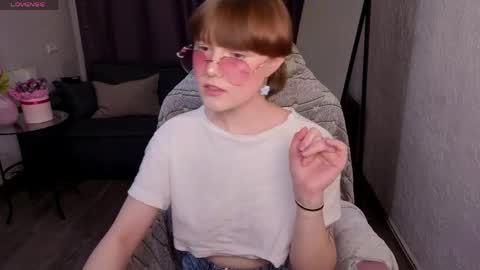 Snapshot of _dreamluna_ chatting on March 2026 01:45:01 PM Luna online show from March 2026 01:45:01 PM