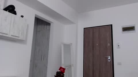 Dylan online show from December 2024 12:03:01 PM