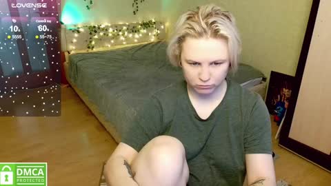 chloue and Gretta online show from December 2024 09:03:01 AM