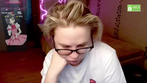 chloue and Gretta online show from February 2025 06:47:02 PM