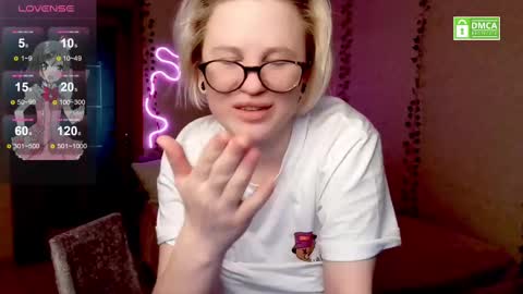 chloue and Gretta online show from February 2025 09:49:02 PM