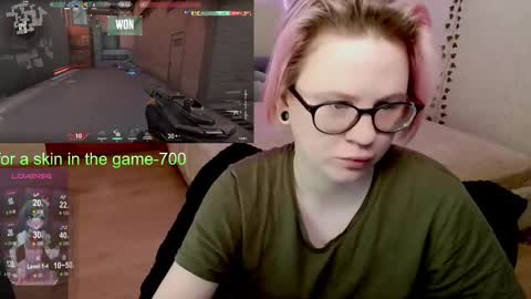 chloue and Gretta online show from February 2025 01:40:02 AM