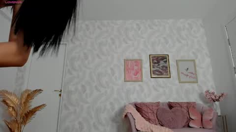 Elysa online show from May 2026 05:02:02 AM