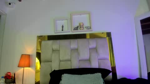 Isabella online show from December 2024 12:03:01 PM