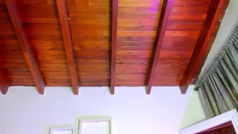 Isabella online show from January 2025 12:00:01 PM