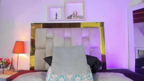 Isabella online show from February 2025 12:09:02 PM