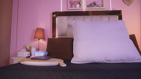 Isabella online show from July 2026 12:09:01 PM