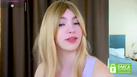 Emily online show from October 2025 08:33:02 AM