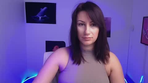 Emma online show from February 2025 12:39:02 PM