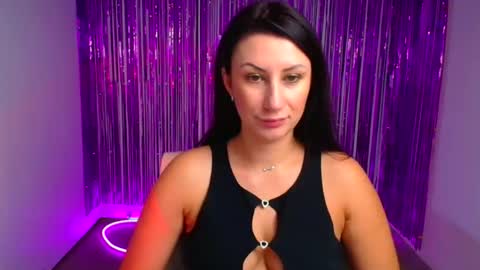 Emma online show from October 2025 11:40:02 AM