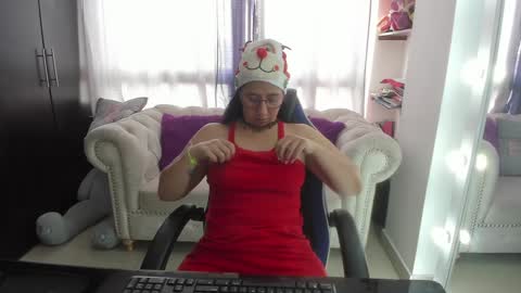 Snapshot of _emma_loyd_ chatting on December 2024 04:20:01 PM Emma online show from December 2024 04:20:01 PM