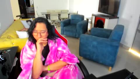 Snapshot of _emma_loyd_ chatting on January 2025 08:47:01 PM Emma online show from January 2025 08:47:01 PM