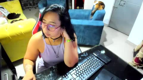 Snapshot of _emma_loyd_ chatting on February 2025 11:36:02 PM Emma online show from February 2025 11:36:02 PM