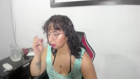 Snapshot of _emma_loyd_ chatting on September 2025 11:04:02 PM Emma online show from September 2025 11:04:02 PM