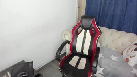 Snapshot of _emma_loyd_ chatting on September 2025 10:58:02 PM Emma online show from September 2025 10:58:02 PM