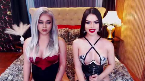 _empressvalerie_ online show from February 2025 09:25:02 PM