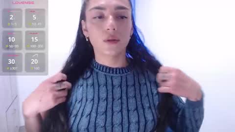  Erica Vanderhill  online show from October 2025 08:30:02 PM