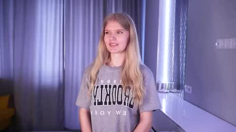 Snapshot of _ethereal_vibe_ chatting on February 2026 06:01:01 AM Maria online show from February 2026 06:01:01 AM