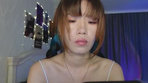 EveEva online show from September 2025 07:55:02 AM