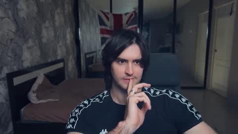 Snapshot of _fatrabbit chatting on November 2025 01:11:02 PM Keanu online show from November 2025 01:11:02 PM