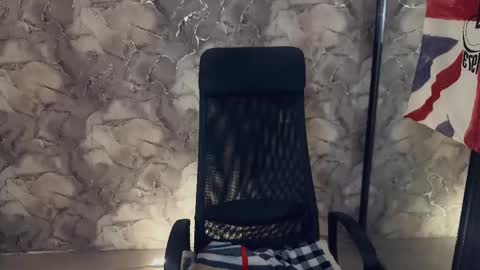 Snapshot of _fatrabbit chatting on February 2026 01:18:02 PM Keanu online show from February 2026 01:18:02 PM