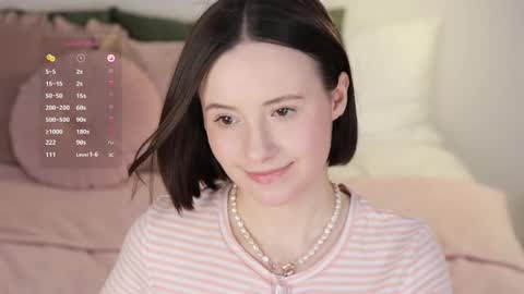 Snapshot of _female_essence_ chatting on March 2025 09:27:02 AM Essie online show from March 2025 09:27:02 AM