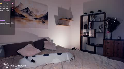 Snapshot of _golden_moon_ chatting on January 2025 03:17:01 AM Rina online show from January 2025 03:17:01 AM