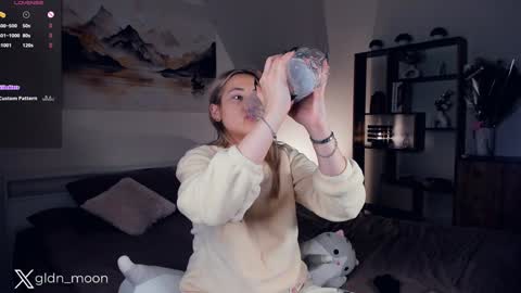 Snapshot of _golden_moon_ chatting on January 2025 07:31:01 PM Rina online show from January 2025 07:31:01 PM