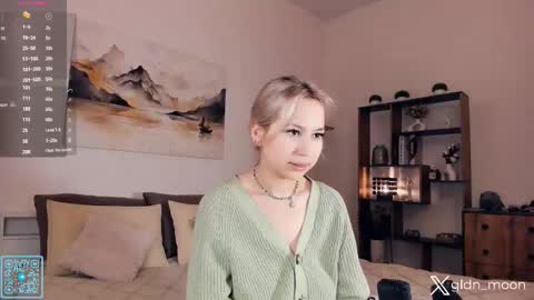 Snapshot of _golden_moon_ chatting on October 2025 06:36:01 PM Rina online show from October 2025 06:36:01 PM