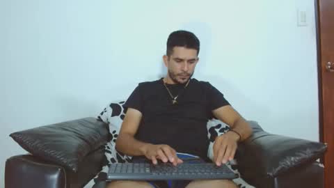 _grasshopper online show from March 2026 02:14:02 AM