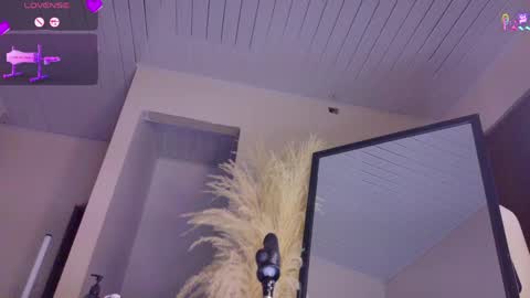 Snapshot of _gretta1 chatting on April 2026 08:20:02 PM Gretta online show from April 2026 08:20:02 PM
