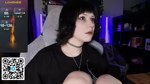 Snapshot of _gummybears_ chatting on May 2026 08:43:02 AM Tori online show from May 2026 08:43:02 AM