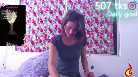 Snapshot of _gwen__ chatting on January 2025 12:58:01 PM Gwen online show from January 2025 12:58:01 PM