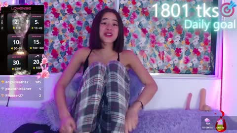 Snapshot of _gwen__ chatting on February 2025 08:29:01 AM Gwen online show from February 2025 08:29:01 AM