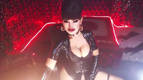 Snapshot of _hailyourqueenx chatting on December 2024 02:02:02 AM GoDDess Chloe online show from December 2024 02:02:02 AM