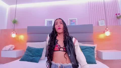 Hanna online show from October 2025 09:50:02 PM