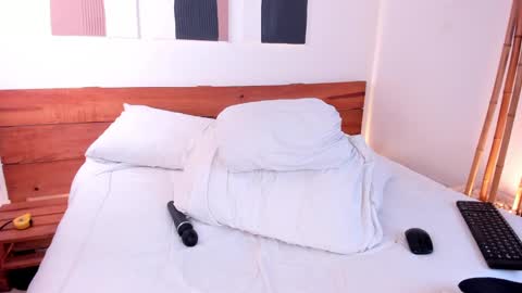 Hanna johnson online show from January 2025 06:58:02 AM