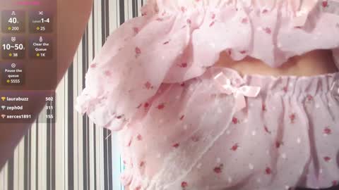 Snapshot of _hanna_moon_ chatting on January 2025 12:07:02 PM Hannaolotl online show from January 2025 12:07:02 PM