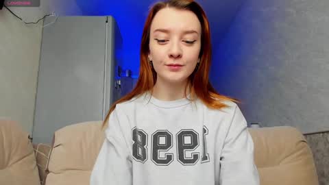 Snapshot of _hey_scarlett_ chatting on December 2024 04:14:02 AM _hey_scarlett_ online show from December 2024 04:14:02 AM