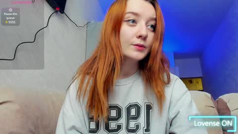 Snapshot of _hey_scarlett_ chatting on December 2024 07:21:01 AM _hey_scarlett_ online show from December 2024 07:21:01 AM