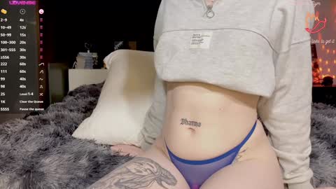 _horny_makima_ online show from January 2025 05:59:02 PM