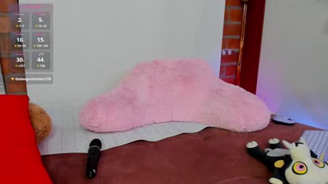 _hottie__ online show from December 2024 11:46:02 PM