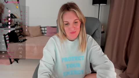 Snapshot of _i_d_a_ chatting on February 2025 07:20:01 AM Ida online show from February 2025 07:20:01 AM