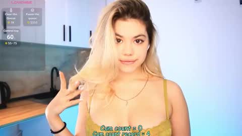 Snapshot of _iowaa_ chatting on January 2026 06:38:01 AM Maria online show from January 2026 06:38:01 AM